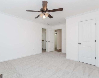 4234 Quail Creek Drive - Photo Thumbnail 4