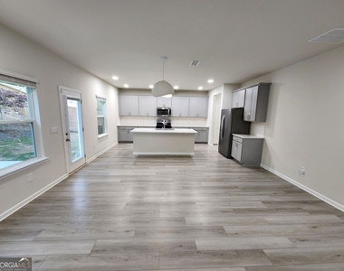 235 Valley Oak Drive - Photo Thumbnail 16