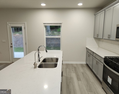 235 Valley Oak Drive - Photo Thumbnail 21