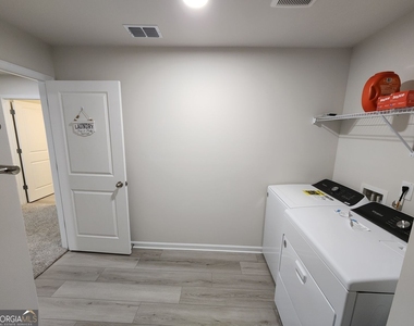 235 Valley Oak Drive - Photo Thumbnail 55