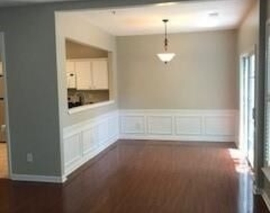 134 Regent Place - Photo Thumbnail 8