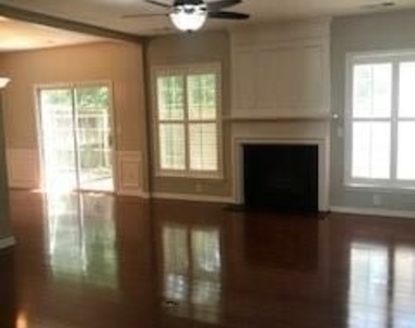 134 Regent Place - Photo Thumbnail 10