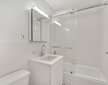 113 East 31st Street - Photo Thumbnail 5
