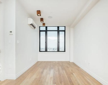 1141 Willoughby Avenue - Photo Thumbnail 2