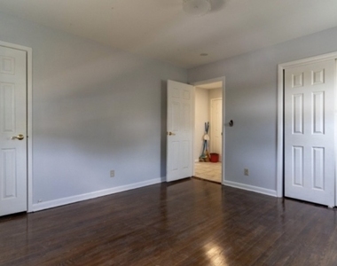 2506 Chilton Pl - Photo Thumbnail 6