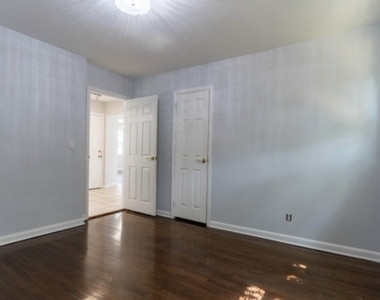 2506 Chilton Pl - Photo Thumbnail 9