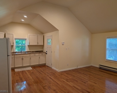 15 North Rd - Photo Thumbnail 4