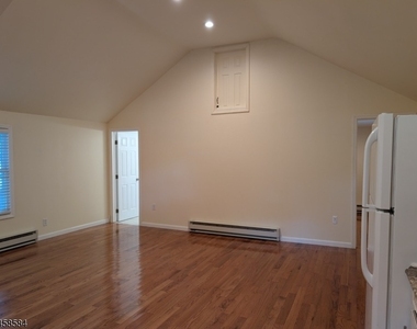 15 North Rd - Photo Thumbnail 3