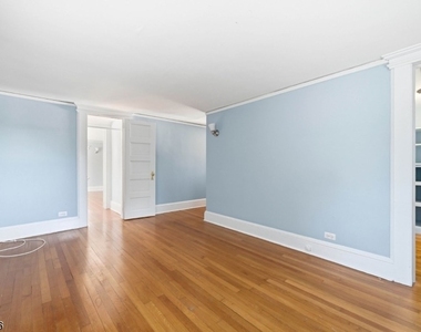321 William St - Photo Thumbnail 10