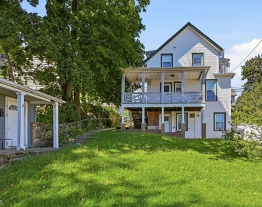 321 William St - Photo Thumbnail 14