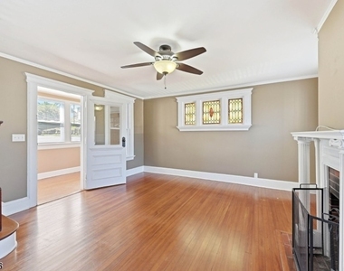 321 William St - Photo Thumbnail 4