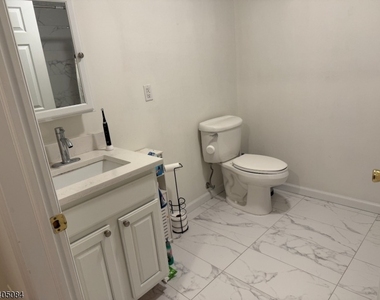 525 Central Avenue, Apt 308 - Photo Thumbnail 14