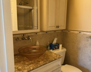 19 Paris Circle - Photo Thumbnail 20