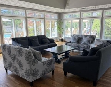 19 Paris Circle - Photo Thumbnail 31