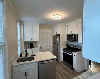 53 Budd St 1st Floor - Photo Thumbnail 6