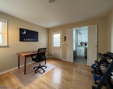 53 Budd St 1st Floor - Photo Thumbnail 16