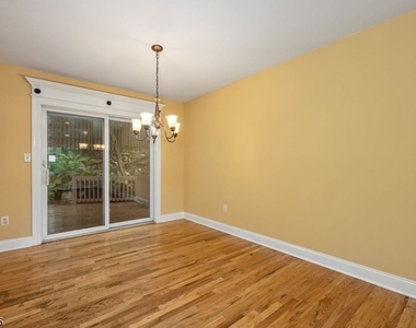 62 Burnham Pkwy - Photo Thumbnail 8
