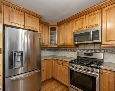62 Burnham Pkwy - Photo Thumbnail 12