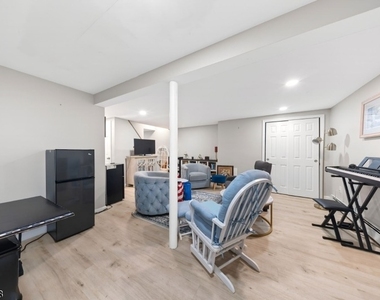 506 Green St - Photo Thumbnail 22
