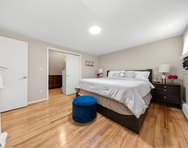 506 Green St - Photo Thumbnail 40