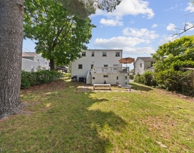 506 Green St - Photo Thumbnail 47
