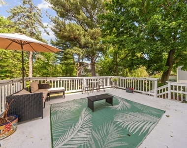 506 Green St - Photo Thumbnail 44