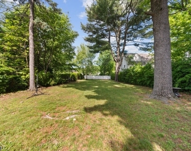 506 Green St - Photo Thumbnail 45