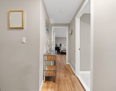 506 Green St - Photo Thumbnail 34