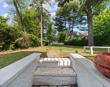 506 Green St - Photo Thumbnail 43