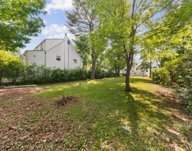 506 Green St - Photo Thumbnail 46