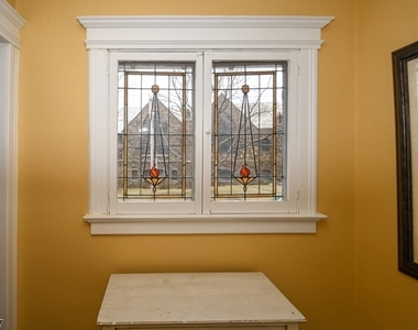 123 Baker St - Photo Thumbnail 9