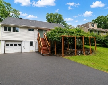 19 Aspen Rd - Photo Thumbnail 16