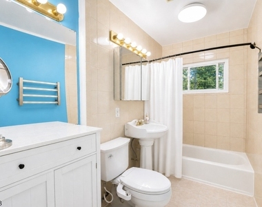 19 Aspen Rd - Photo Thumbnail 8