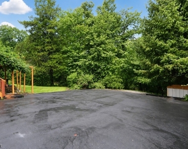 19 Aspen Rd - Photo Thumbnail 17