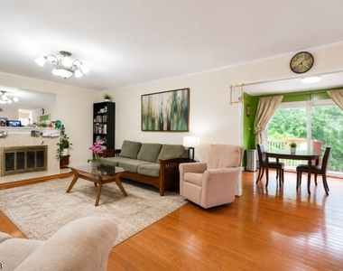 19 Aspen Rd - Photo Thumbnail 3