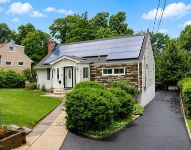 19 Aspen Rd - Photo Thumbnail 1