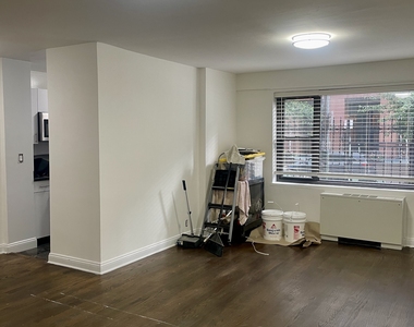 East 56th Street - Photo Thumbnail 1