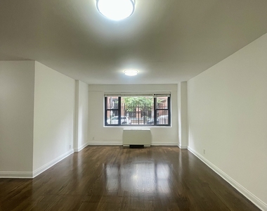 405 East 56th Street, 2E - Photo Thumbnail 2