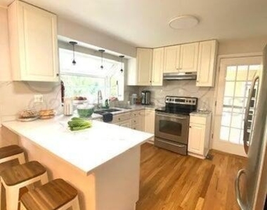 200 Highwood Road - Photo Thumbnail 2