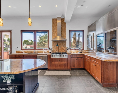 103 11th Avenue - Photo Thumbnail 19