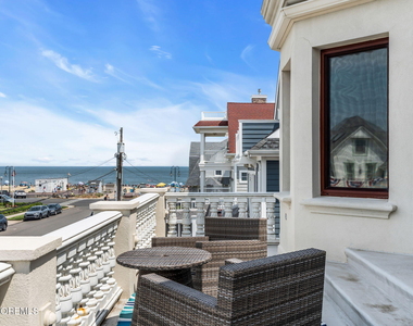 103 11th Avenue - Photo Thumbnail 36