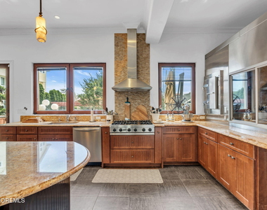 103 11th Avenue - Photo Thumbnail 20