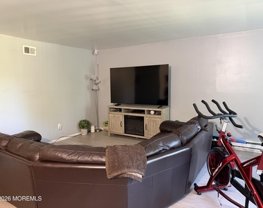 65 Cedar Avenue - Photo Thumbnail 3