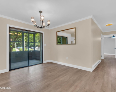 39 Meadow Green Circle - Photo Thumbnail 8