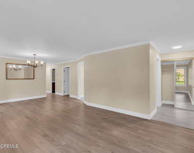 39 Meadow Green Circle - Photo Thumbnail 2
