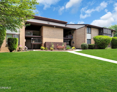 39 Meadow Green Circle - Photo Thumbnail 1