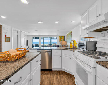 157 Beach Front - Photo Thumbnail 21