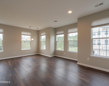 24 Kyle Drive - Photo Thumbnail 6