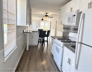 214 Franklin Avenue - Photo Thumbnail 2