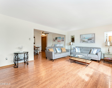 102 10th Avenue - Photo Thumbnail 1